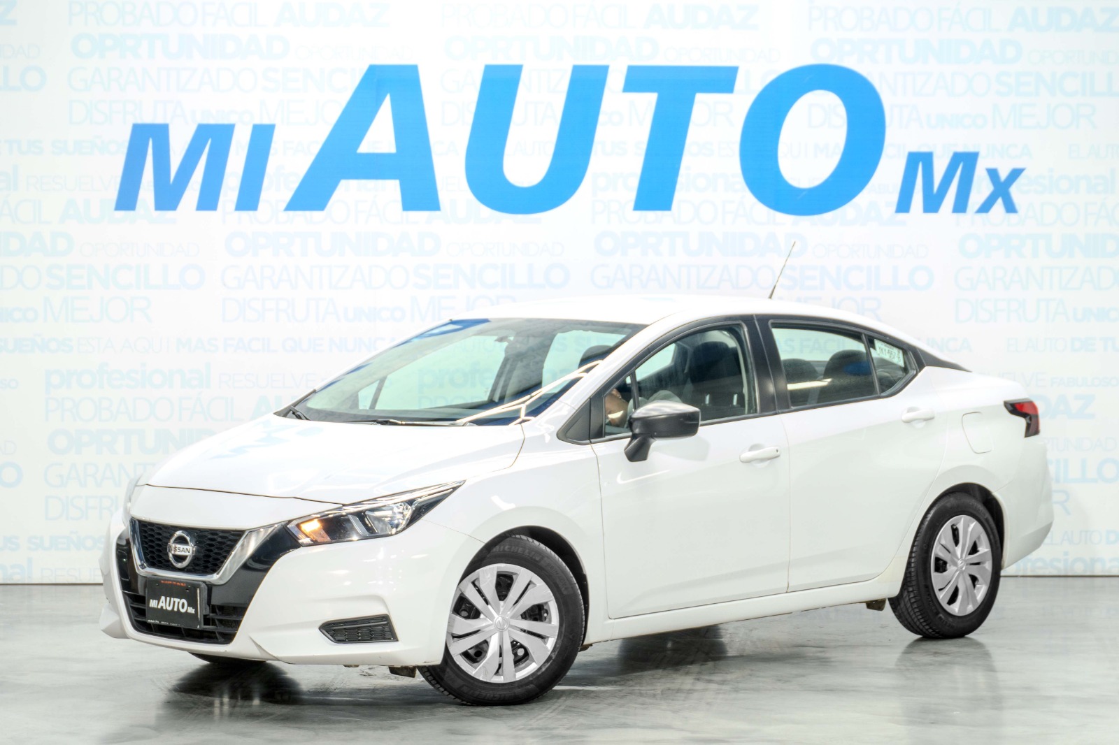 NISSAN VERSA SENSE CVT 2022