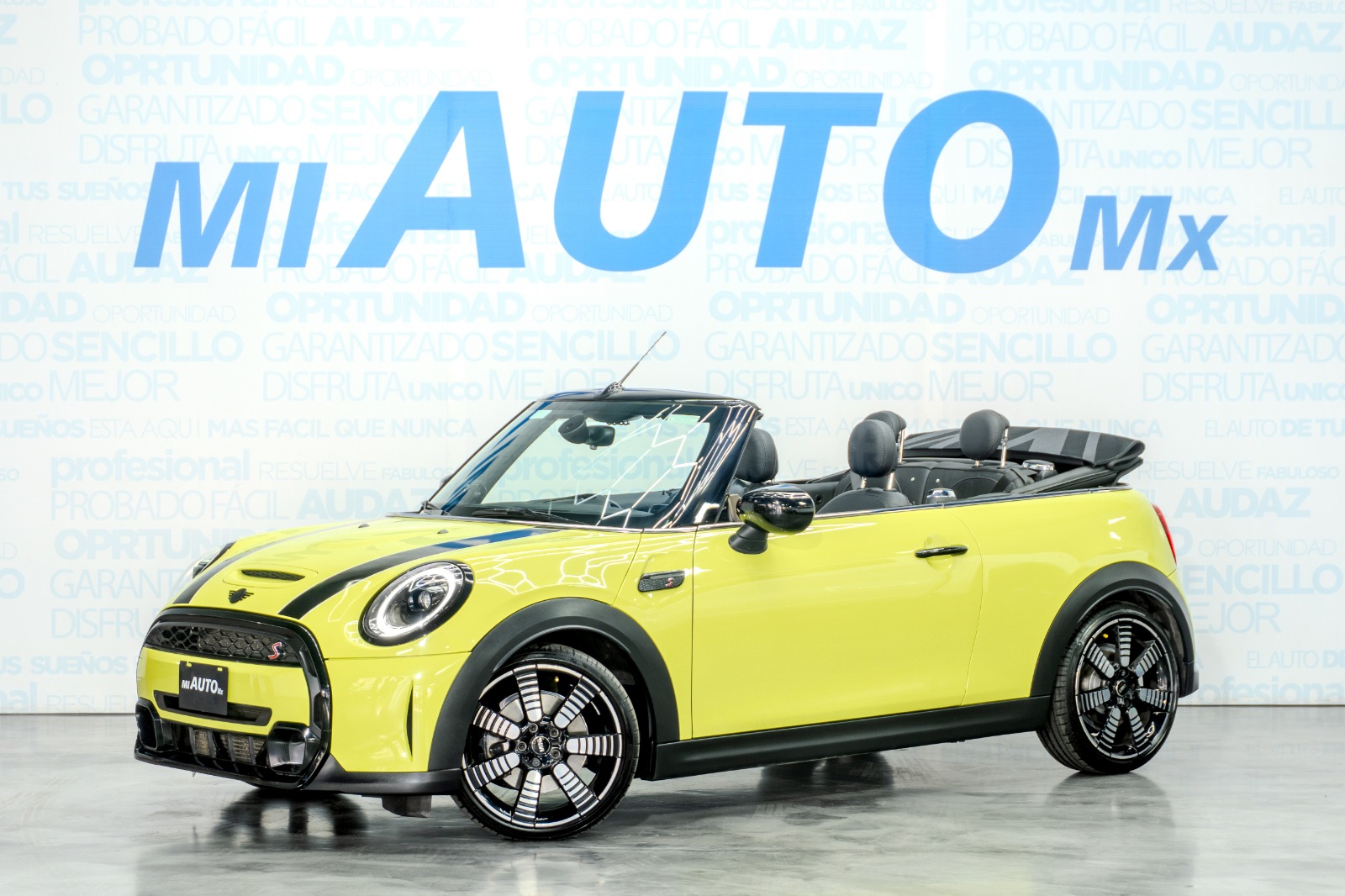 MINI COOPER S ICONIC CONVERTIBLE 2023